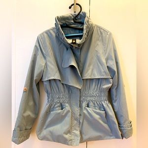 Women’s short trench jacket in dusty grey blue